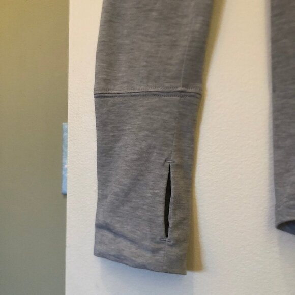 GAP Fit long sleeve open back tunic sz S - Picture 3 of 6